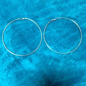 3” Silver colored hoops 💕
